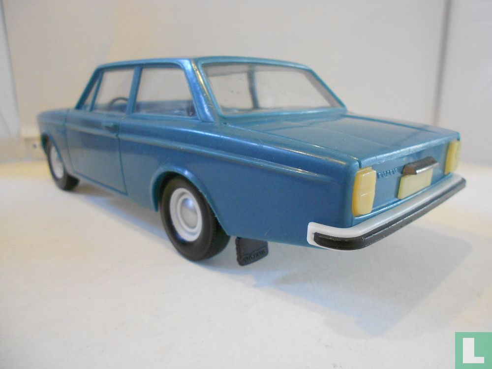 Volvo 142