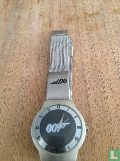 James Bond 007