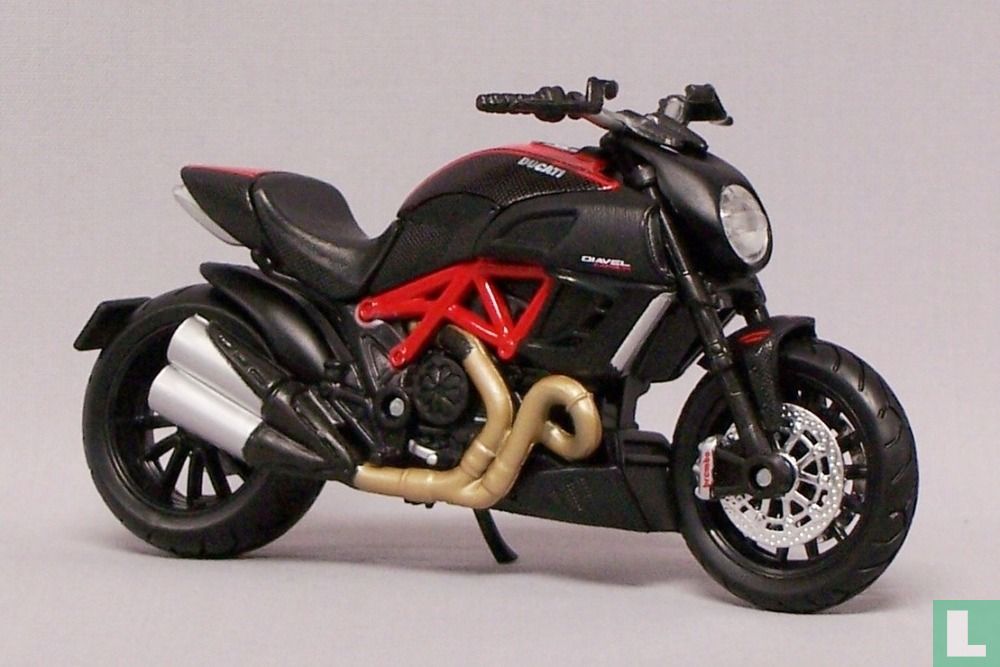 Ducati Diavel Carbon