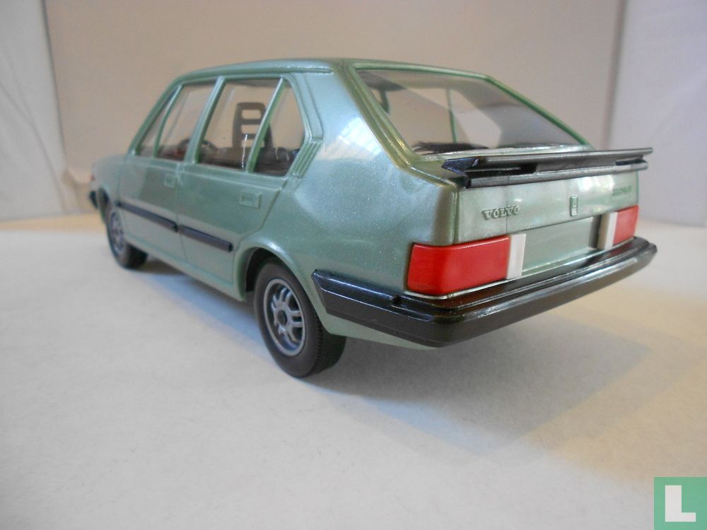 Volvo 360 GLT  