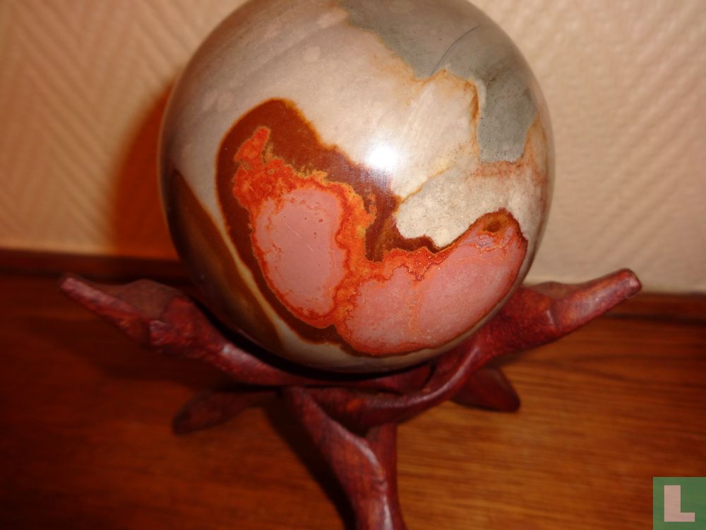 Minerals agate