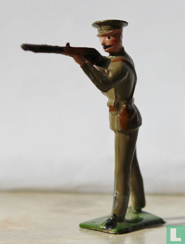 British Infantry Peak Caps (standing firing)