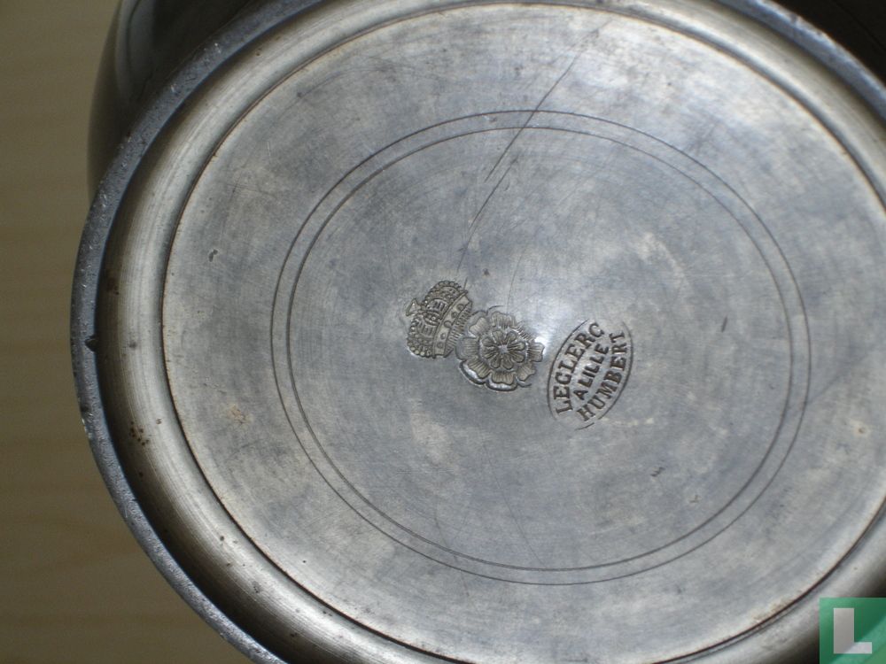Ventilkrug in alter Dose