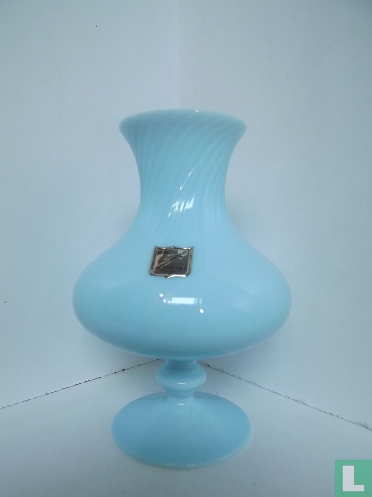 Opaline torsadée
