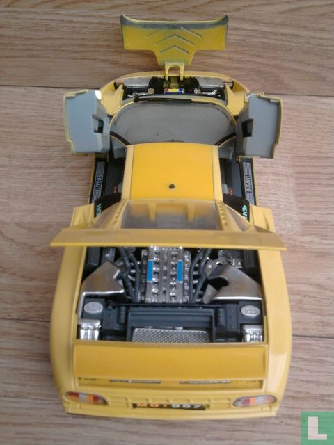 Bugatti EB 110