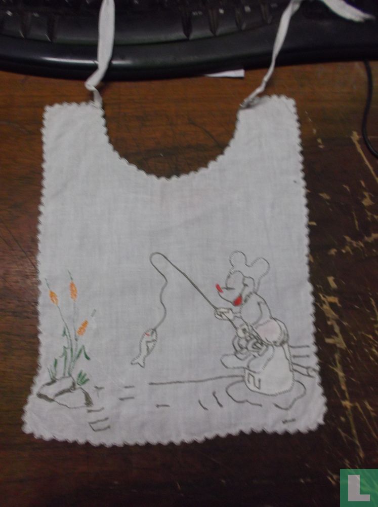 Mickey Bib