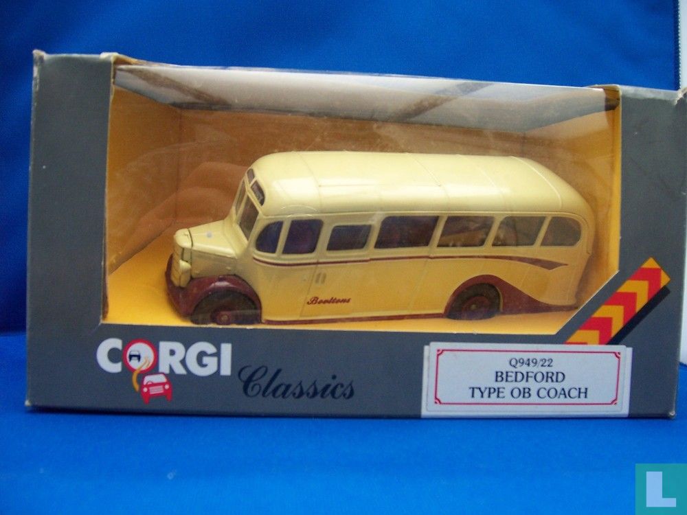 Bedford OB Coach "Boultons" 