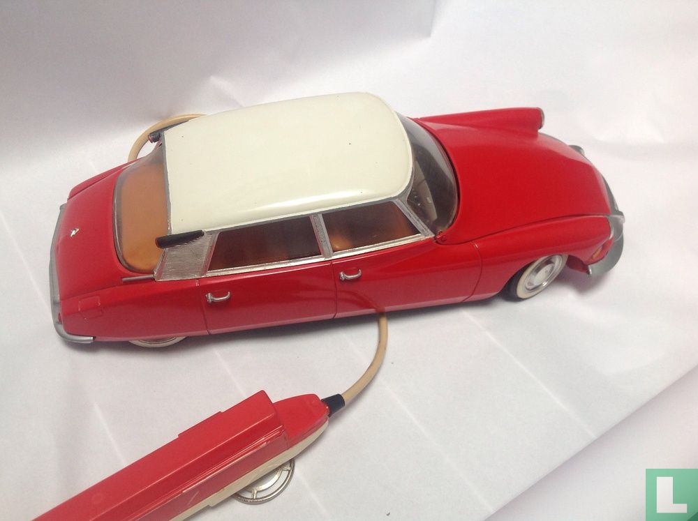 Citroën DS 19