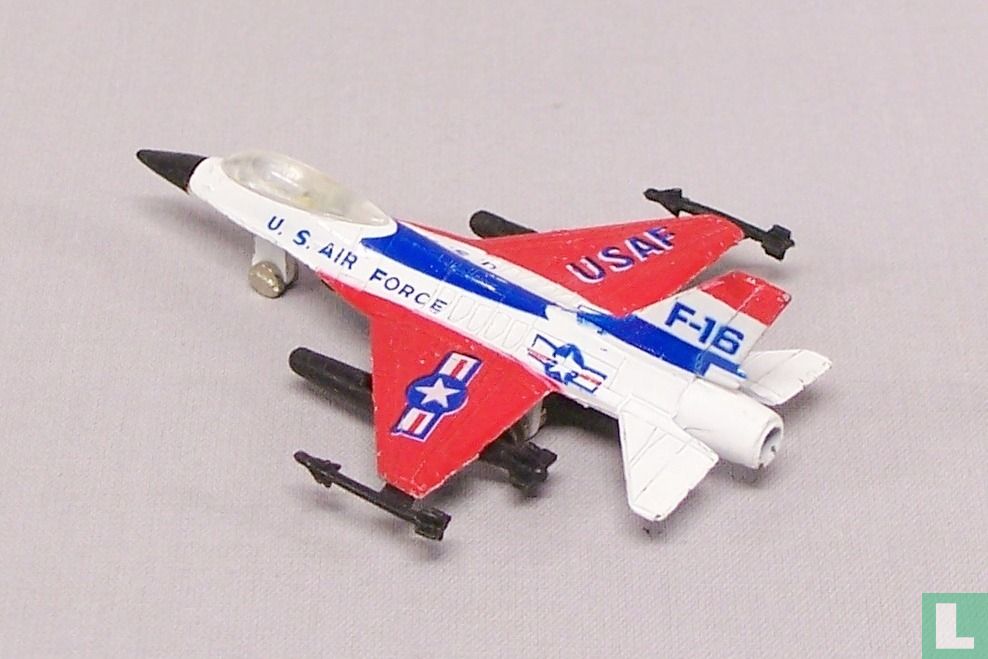 General Dynamics F-16 Fighting Falcon