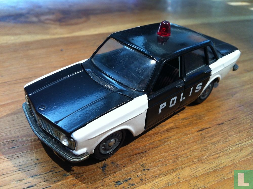 Volvo 144 Polis