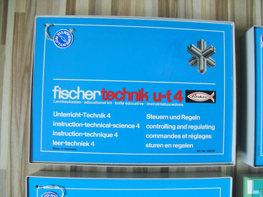 u-t4 Steuern + Regeln Schulprogramm