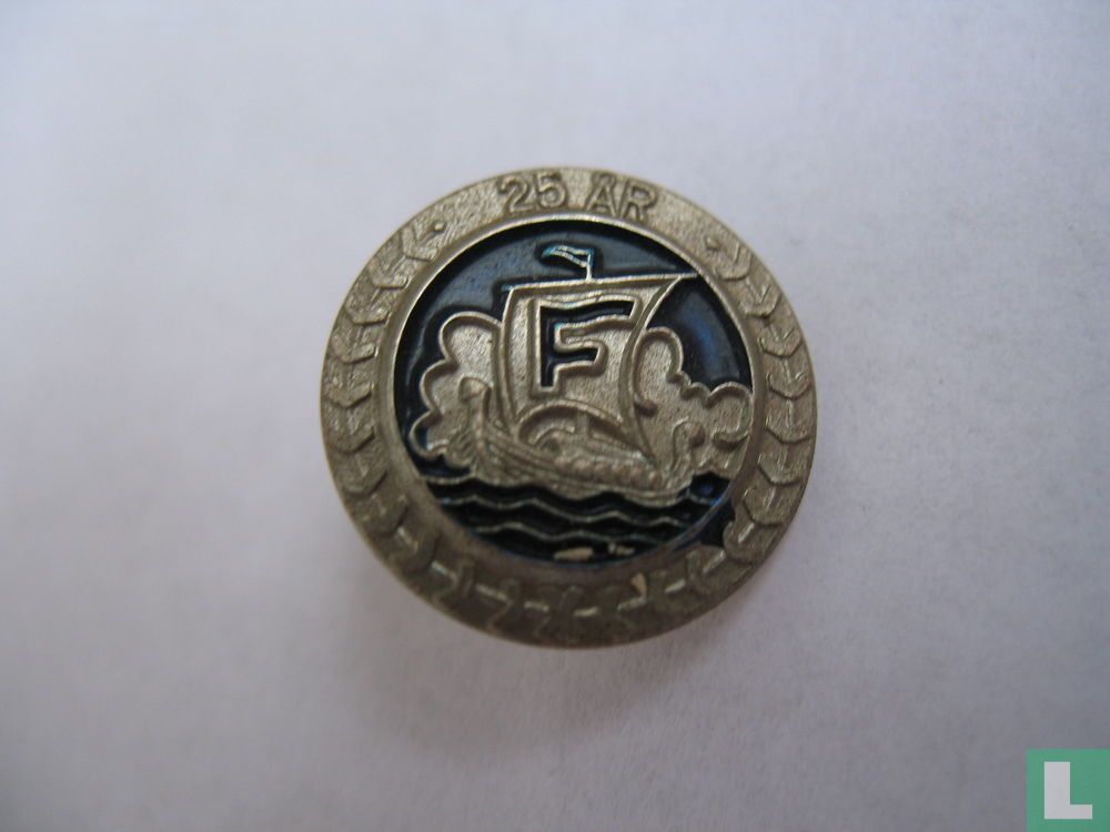 25 AR F