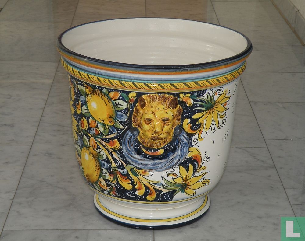 Cachepot