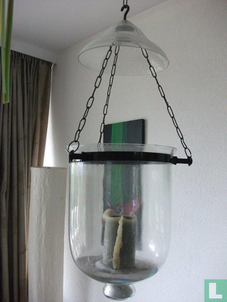 Satz mit 2 Glasglocken