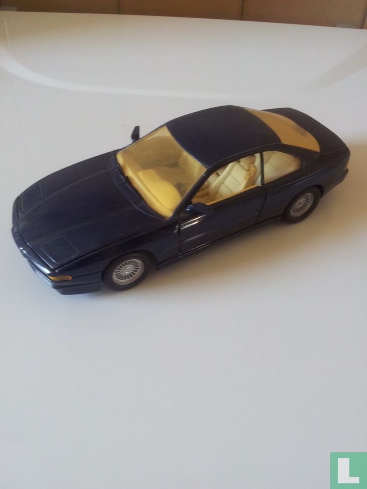 BMW 850i Coupé