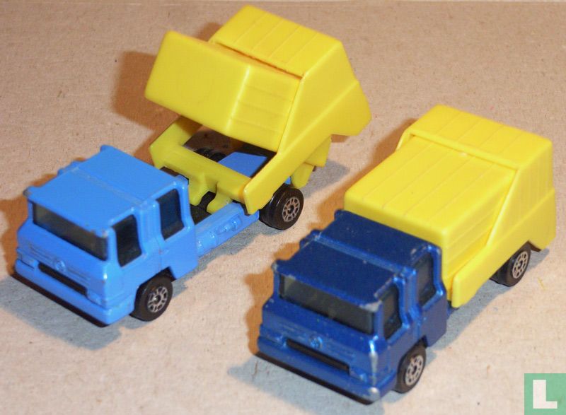 Refuse Truck