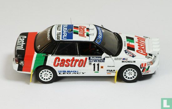 Subaru Legacy RS #11
