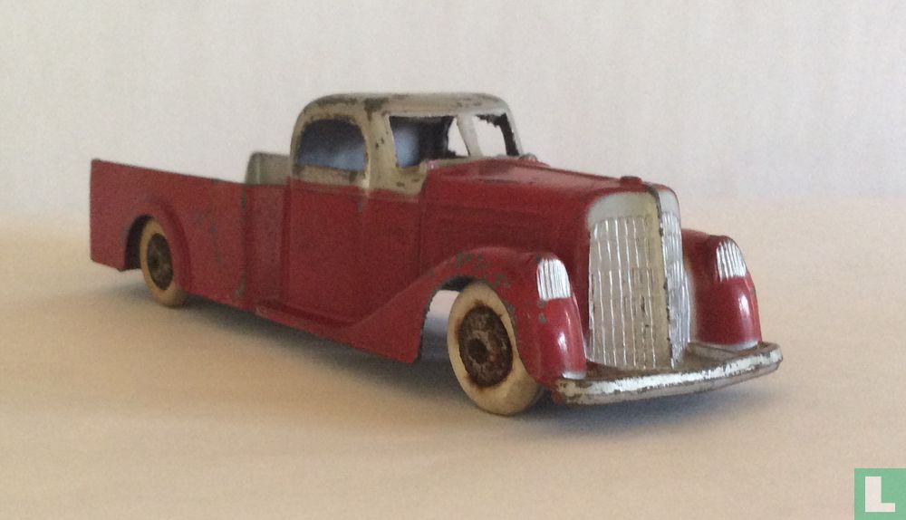 Jumbo Pickup Truck