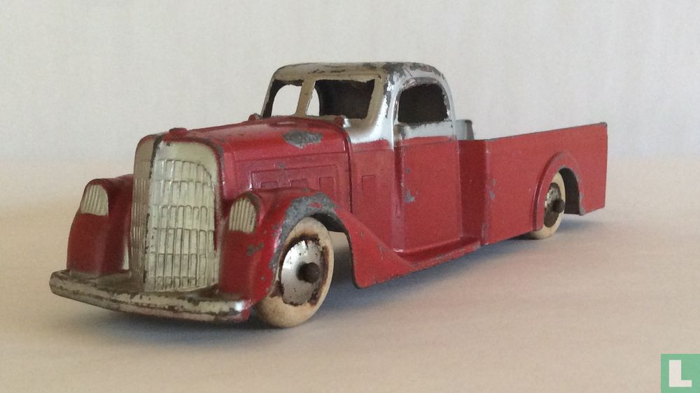 Jumbo Pickup Truck