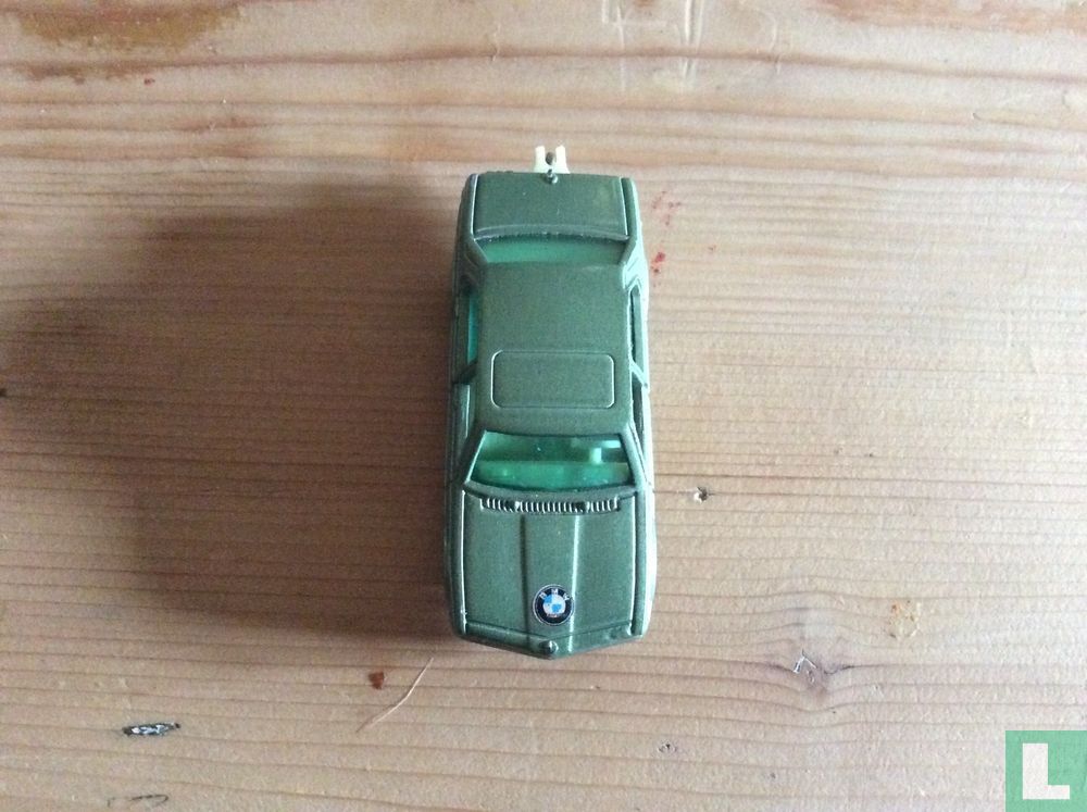 BMW 733