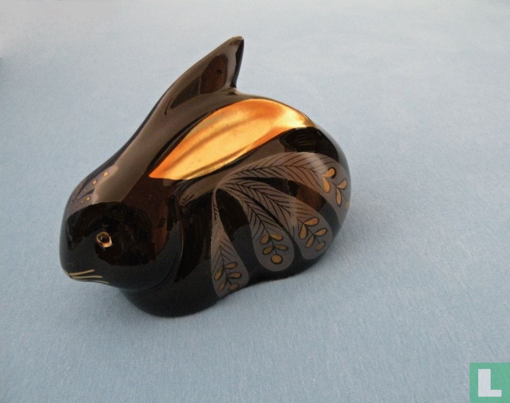Black HARE