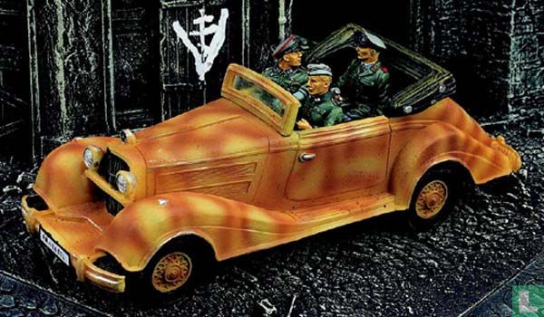 Rommel's Staff Car with 3 Figures WS022 (2000) - King & Country - LastDodo