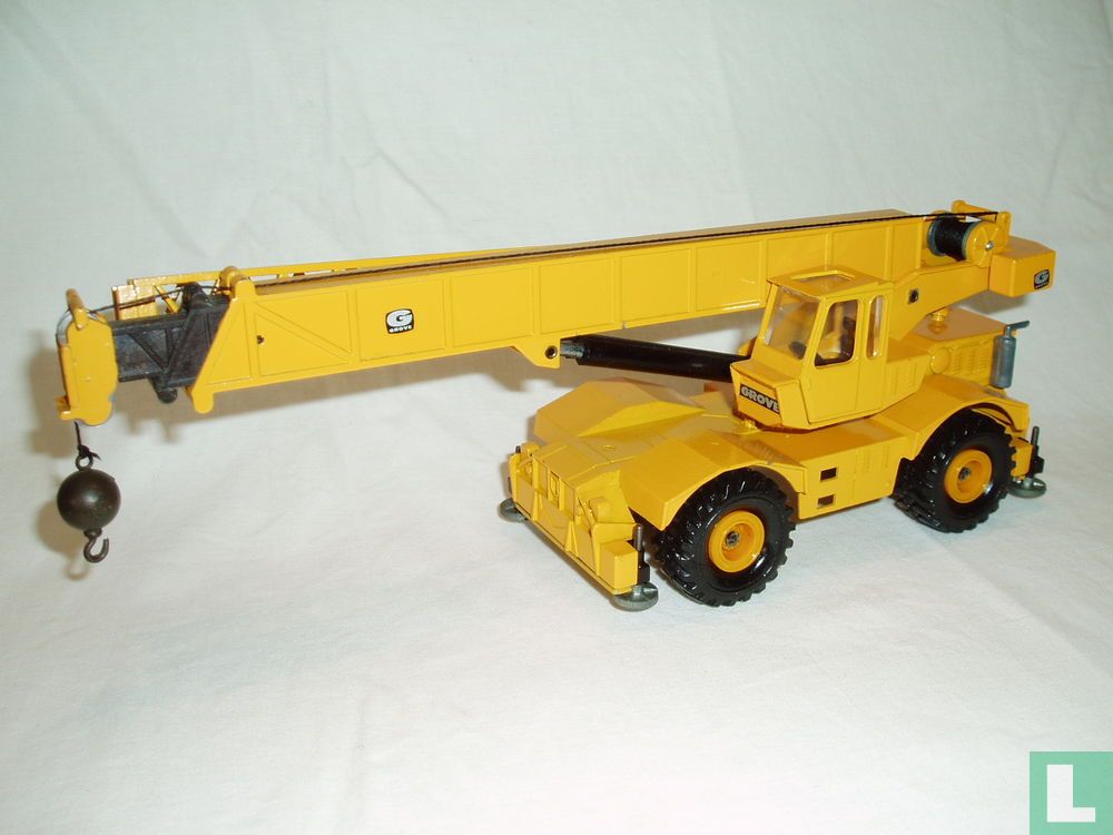 GROVE RT755