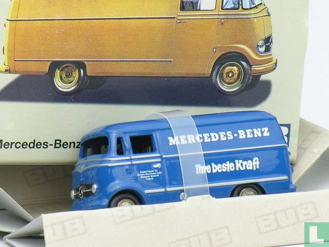 Mercedes 319