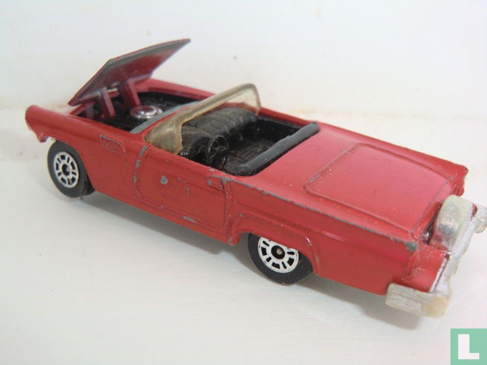 Ford Thunderbird