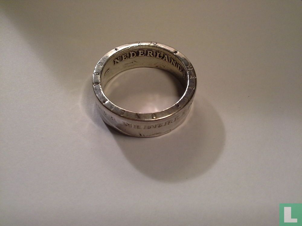 Juliana ring