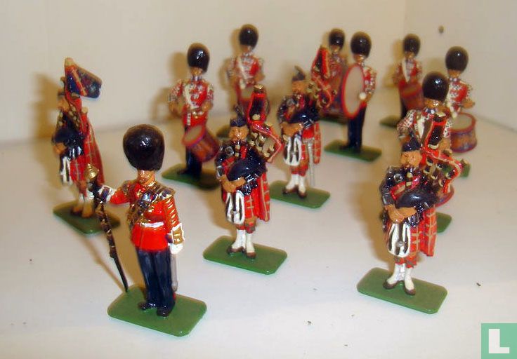 Scots Guards Pipes and Drums