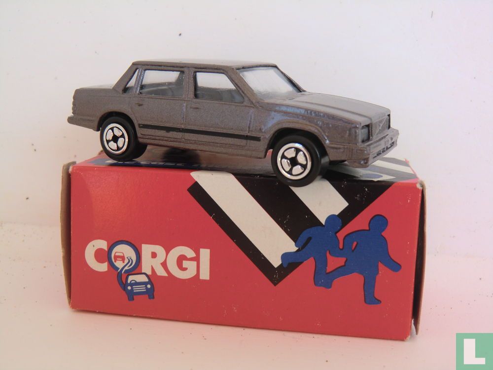 Volvo 760 Saloon