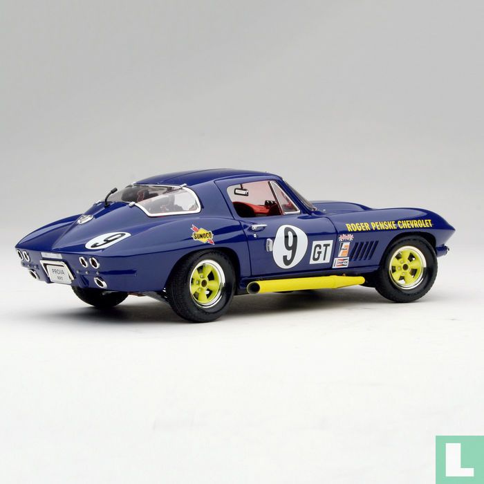 Chevrolet Corvette Stingray Competition