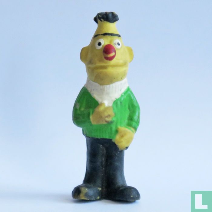 Bert [white coll]