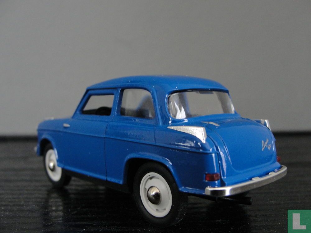 Lloyd Alexander 600