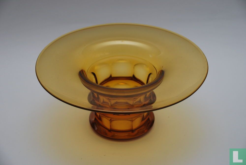 Vase amber pressed glass