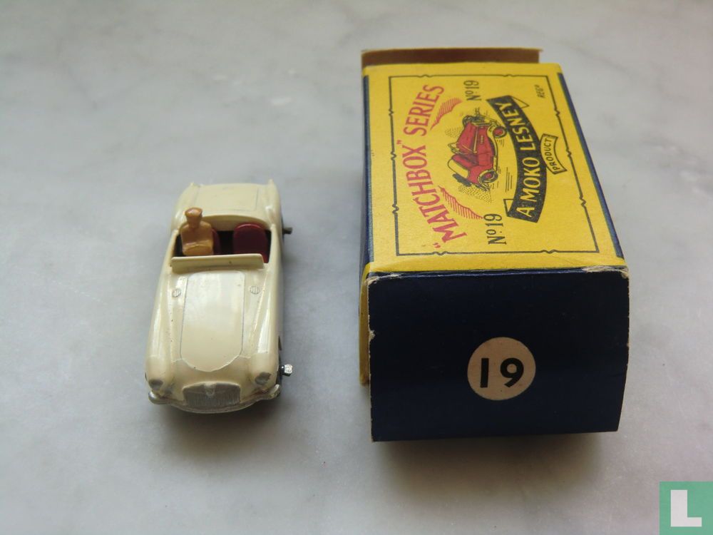 MATCHBOX 　No.19 MG A SPORTS CAR MG A Sports Car 19b (1958) - Matchbox - LastDodo