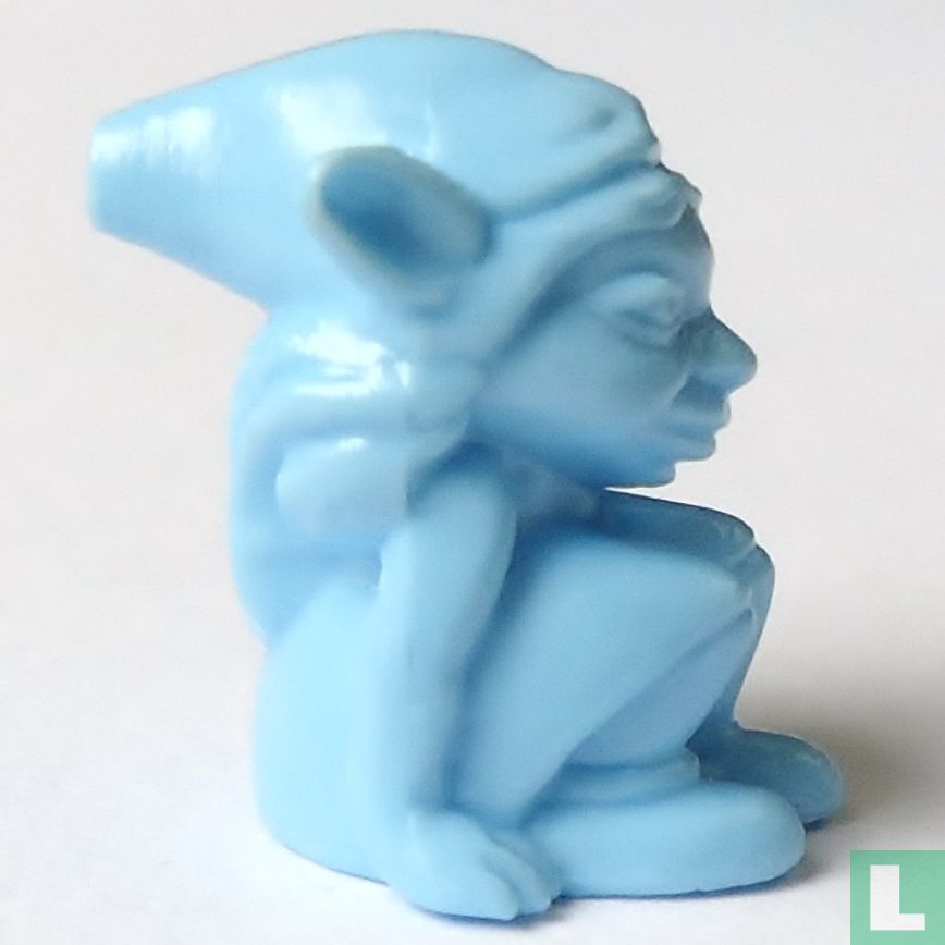Light blue dwarf sitting