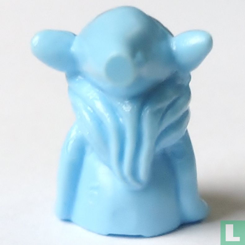 Light blue dwarf sitting