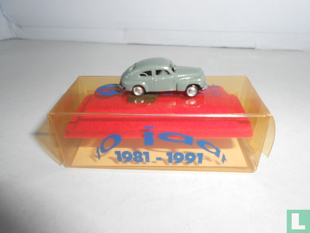 Volvo PV444