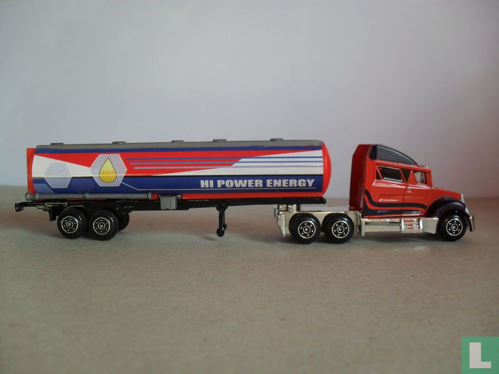 Freightliner Tanker