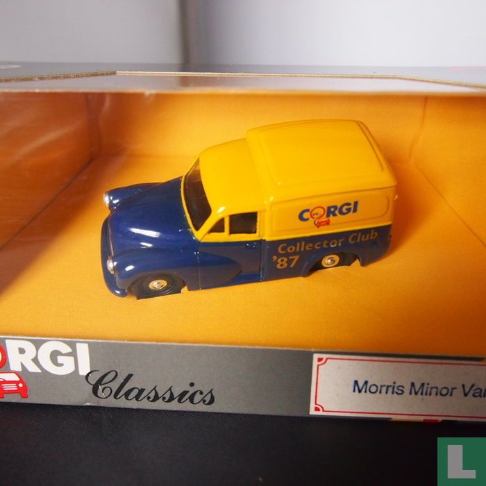 Morris Minor van