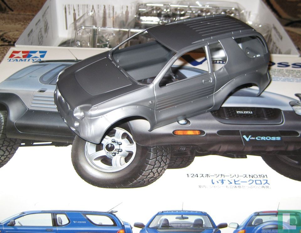 Isuzu V-Cross