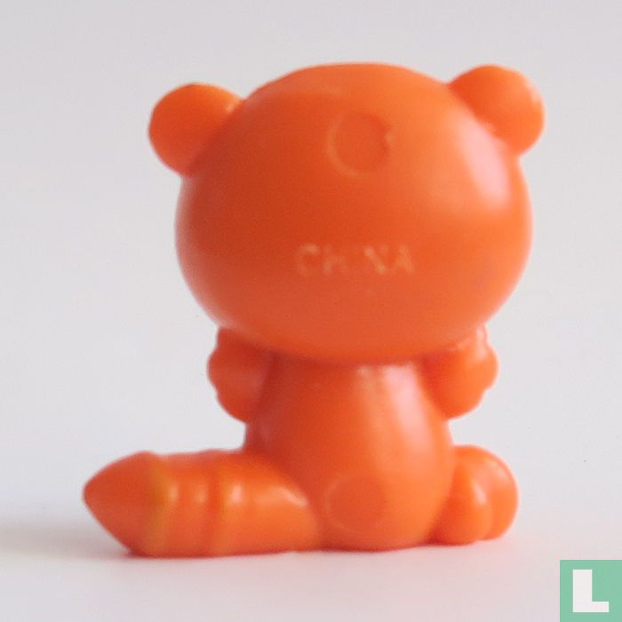 Raccoon (orange)