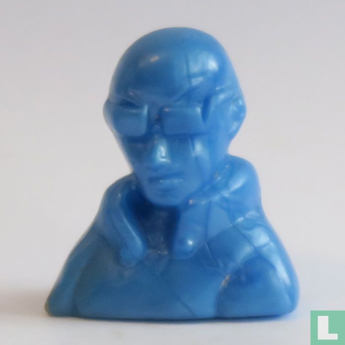 Victor [z] (blue)