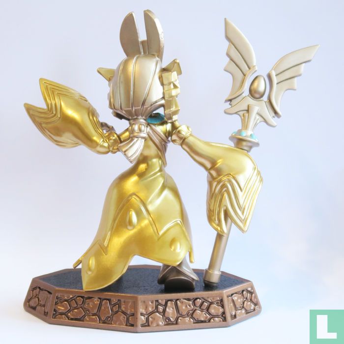 Golden Queen