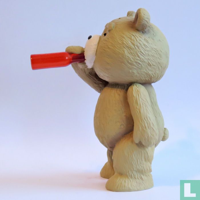 Ted mit Flasche