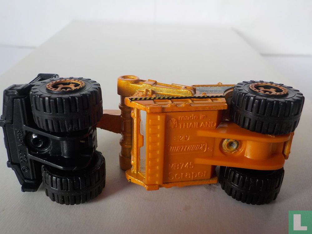 Scraper 'MBX Construction'