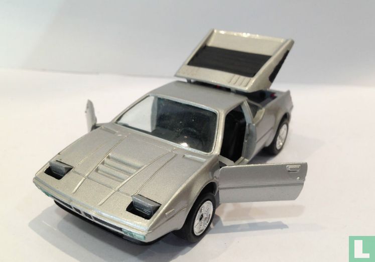 BMW M1