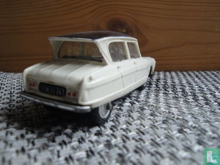 Citroën AMI 6